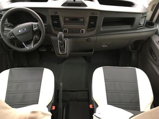 Wohnmobil mit Alkoven - Fahrerraum